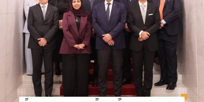 بأشراف الخارجية الإيطالية.. اختتام برنامج تدريبي لتأهيل الدبلوماسيين اليمنيين في روما